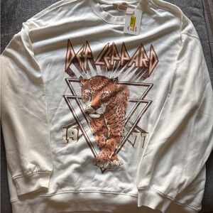 Women’s Def Leppard Cream Crewneck